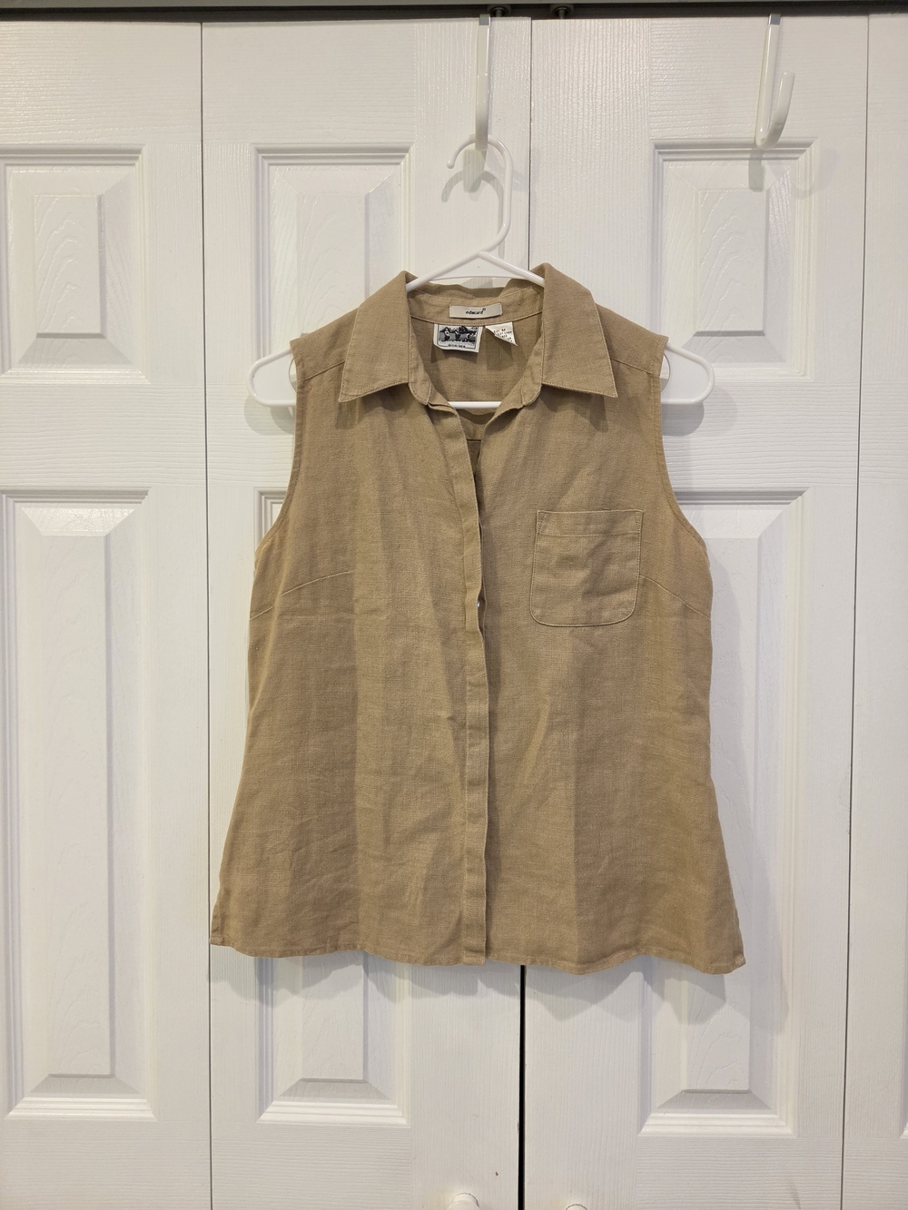 Vintage 90s 100% Irish Linen Sleeveless Button-Front Blouse in Light Brown